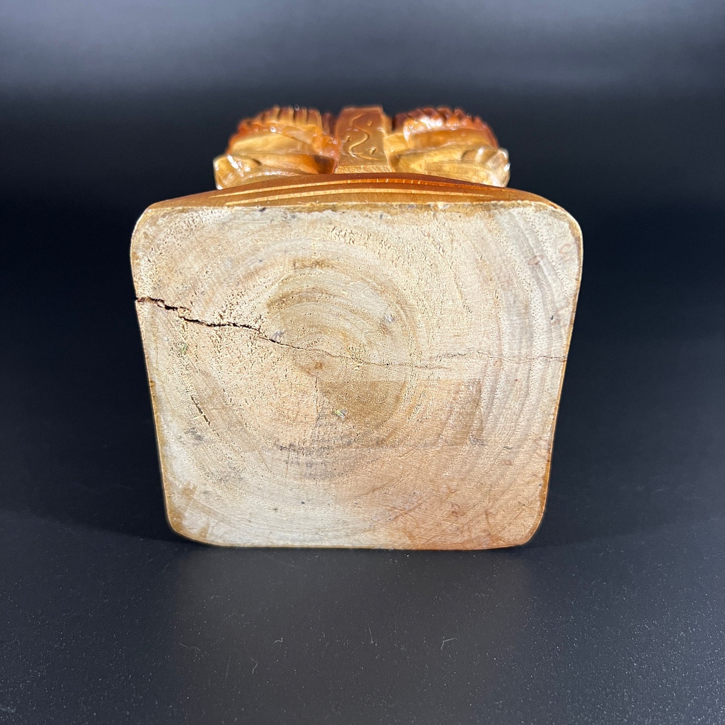 Hawaiian Multi-face Ashtray