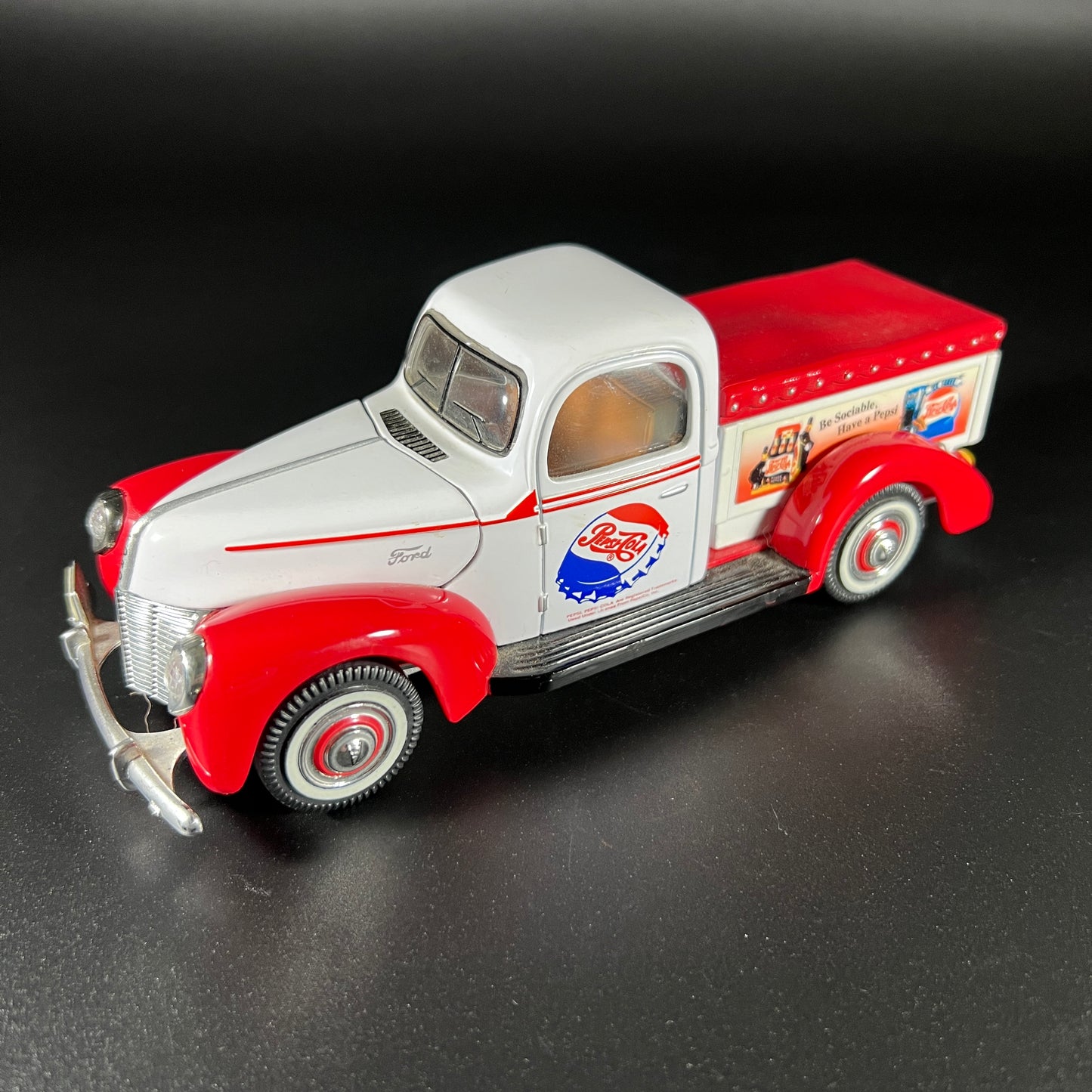 Golden Wheel Diecast 1940 Pepsi Truck