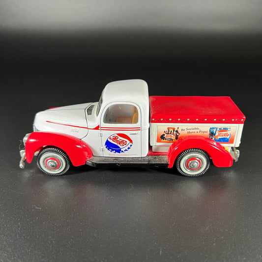 Golden Wheel Diecast 1940 Pepsi Truck