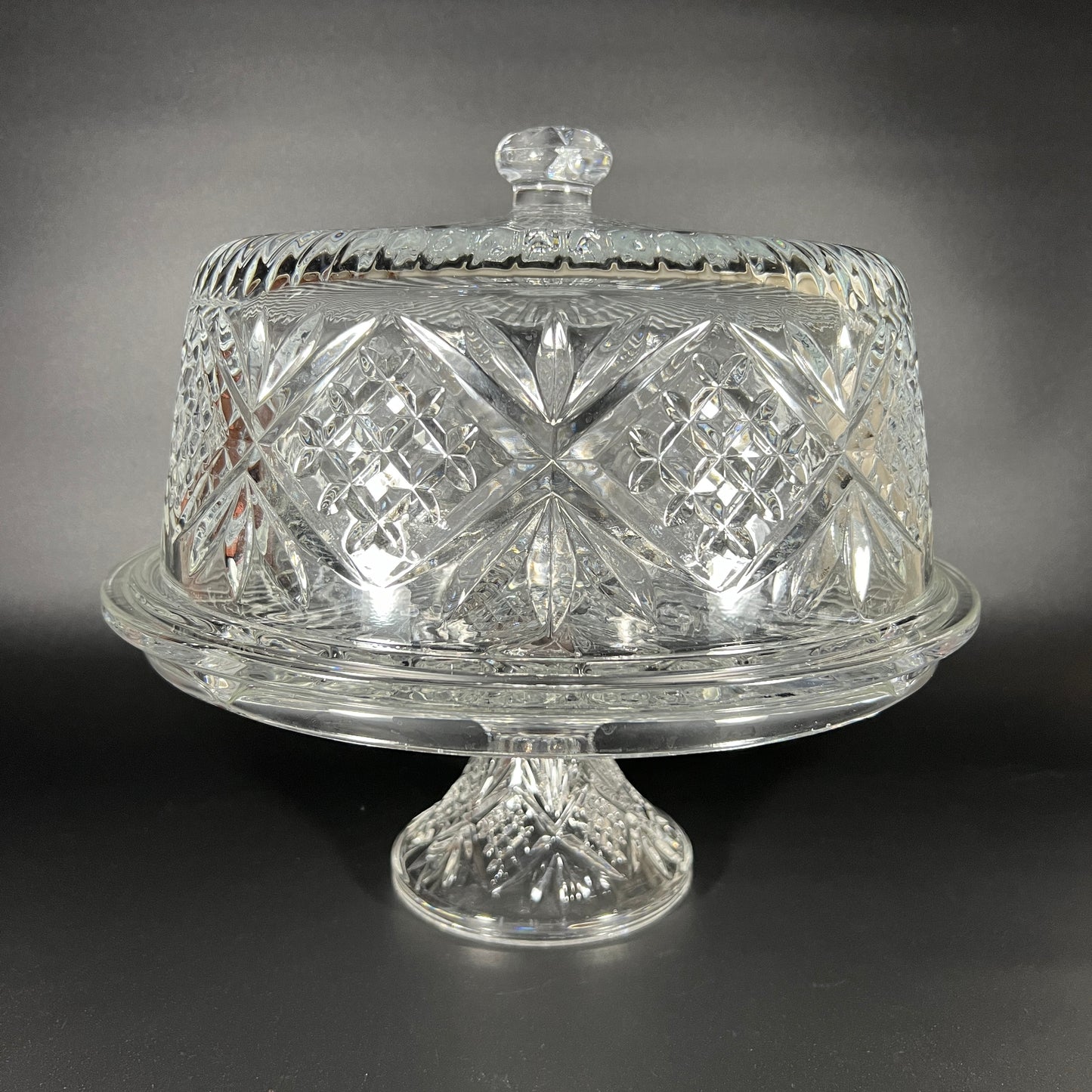 Shannon Crystal Cake Holder