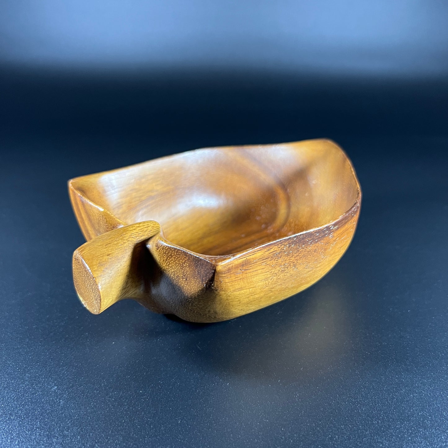 Hawaiian Monkey Pod Leaf Shaped Bowl