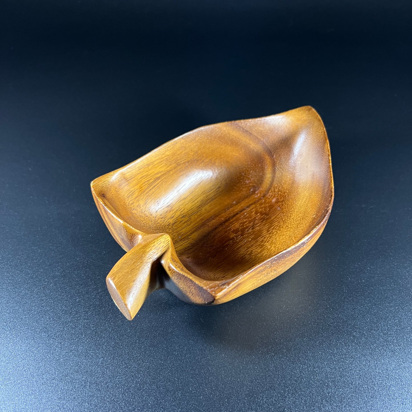 Hawaiian Monkey Pod Leaf Shaped Bowl