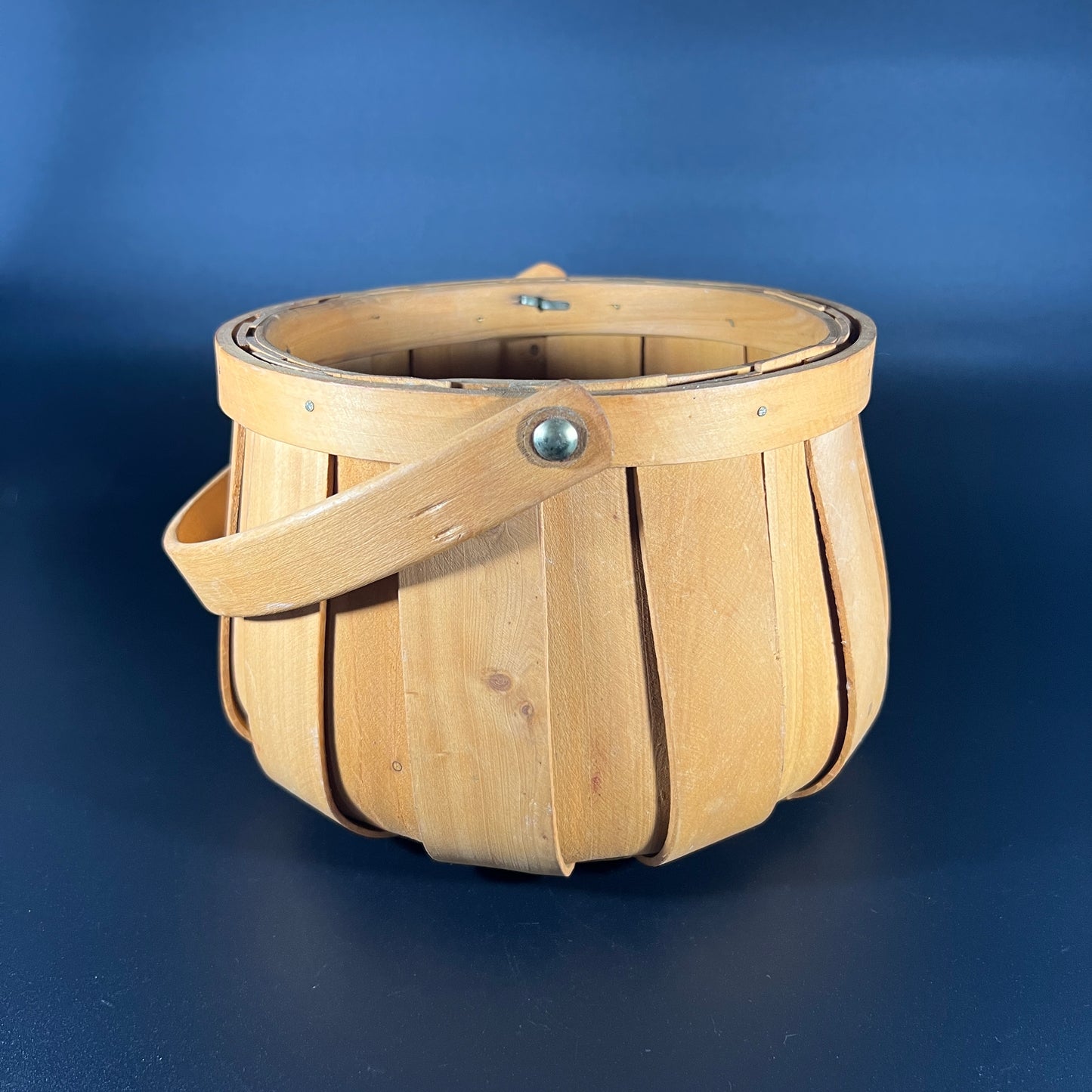 Round Vintage Basket