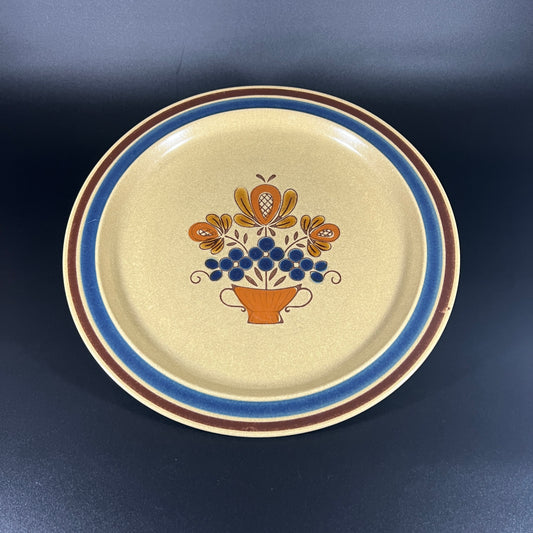 Newcor Hand-Painted Japanese Stoneware Dinner Plates