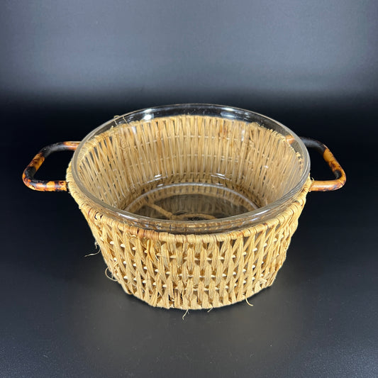 Pyrex Cassarole Bowl with Basket