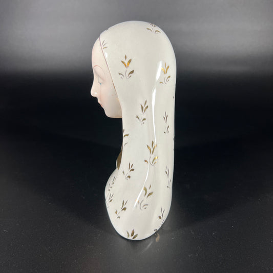 Madonna by Eugenio Pattarino