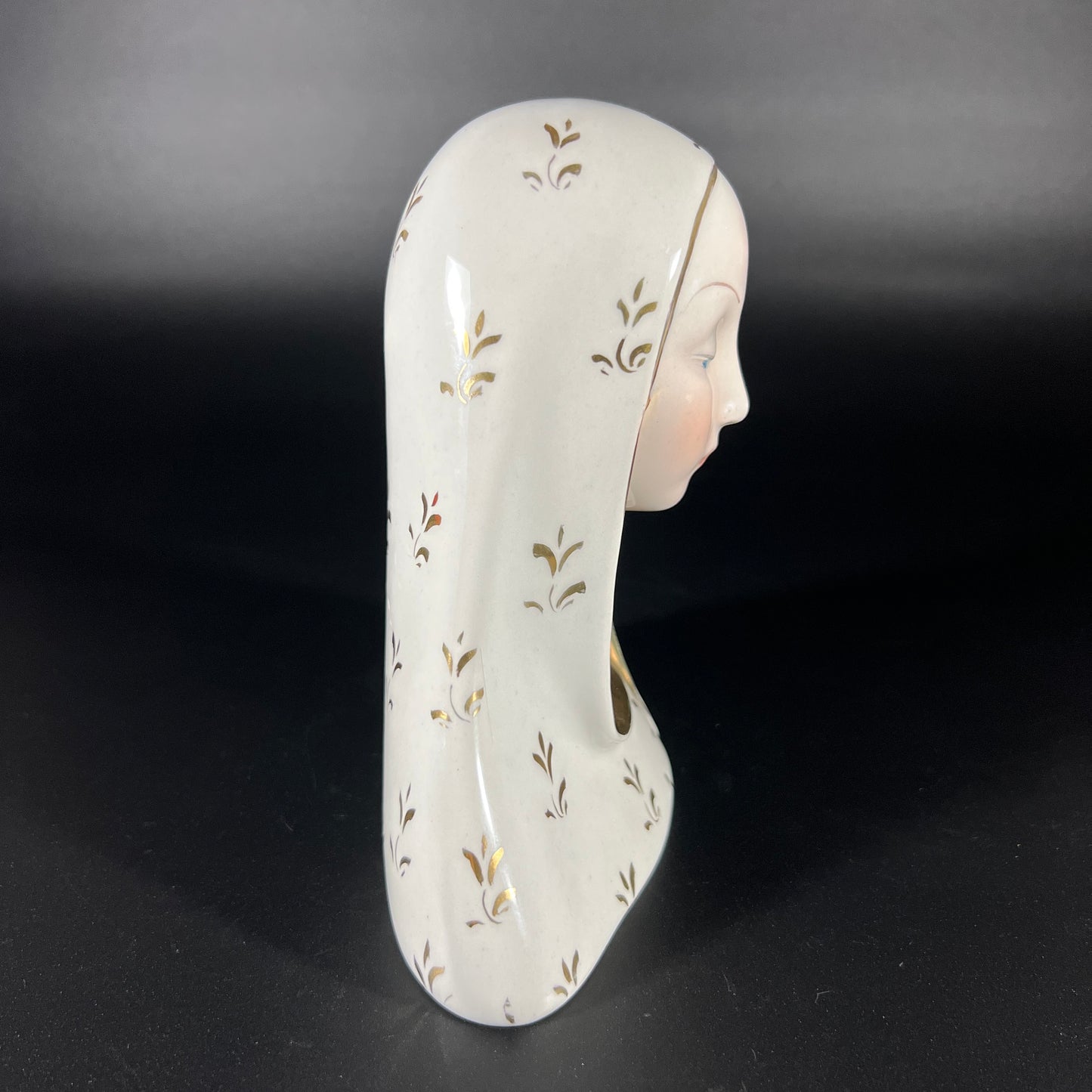 Madonna by Eugenio Pattarino