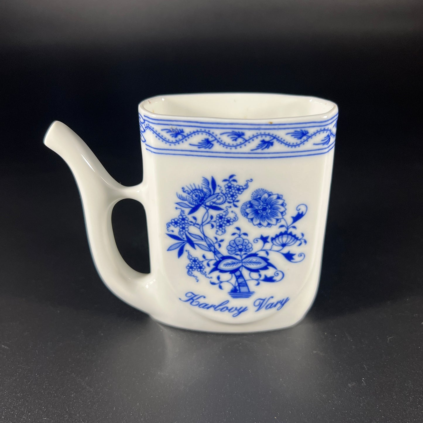 Czech Karlovy Sipping Cup