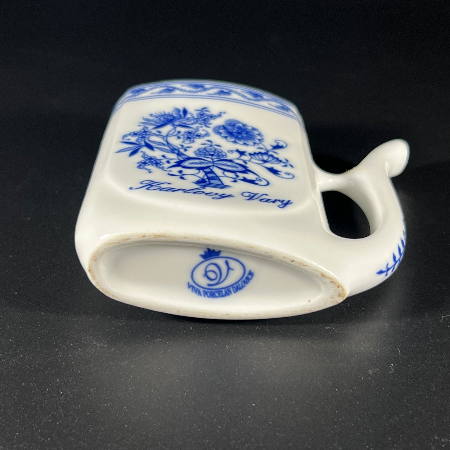 Czech Karlovy Sipping Cup