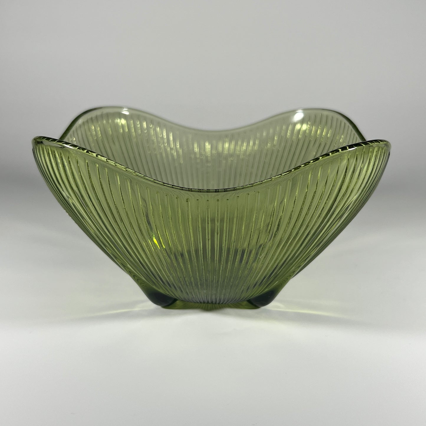 Mid-century Modern Avocado Green Ribbed Bowl