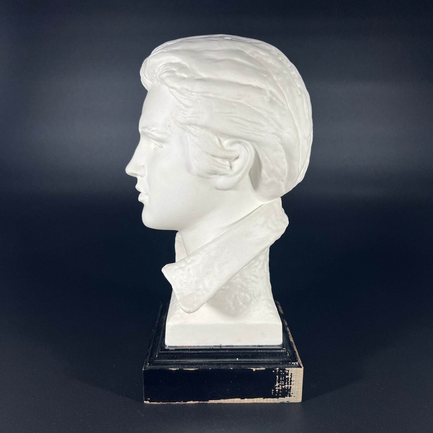 Goebel Elvis Bust