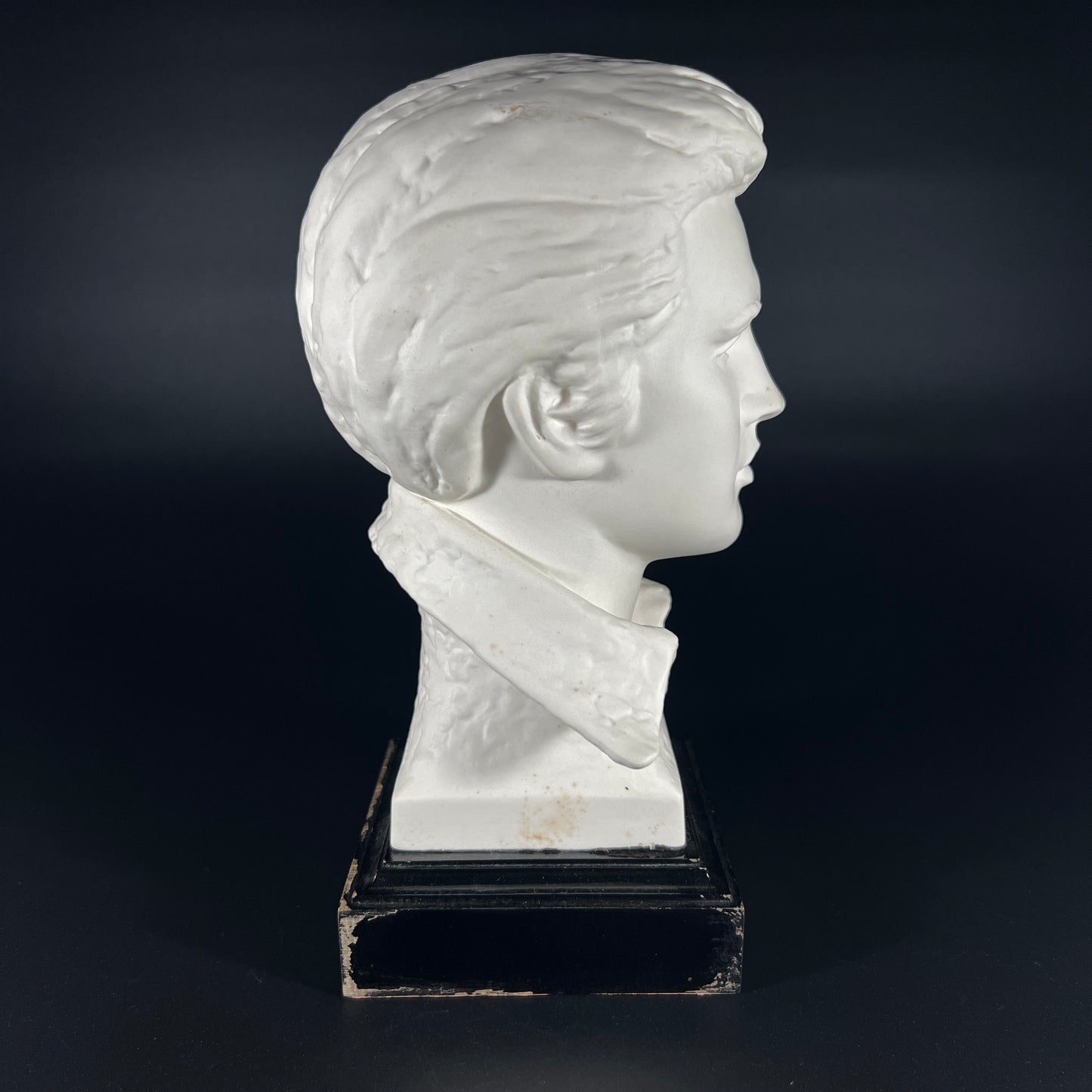 Goebel Elvis Bust