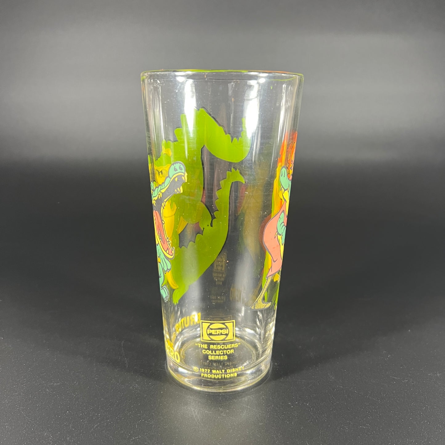 1977 Pepsi Walt Disney the Rescuers Brutus and Nero Glass