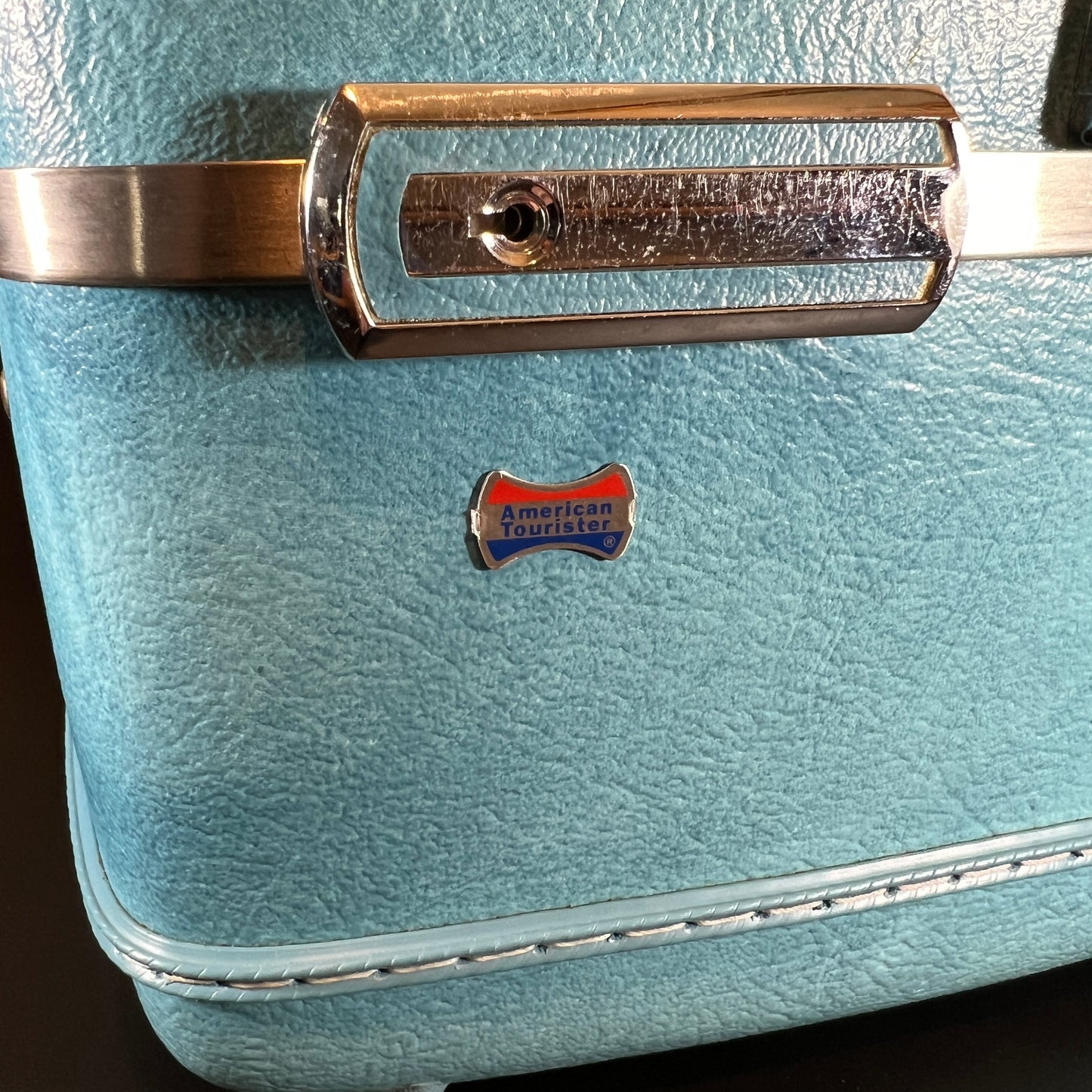 American Tourister Baby Blue Cosmetics Case