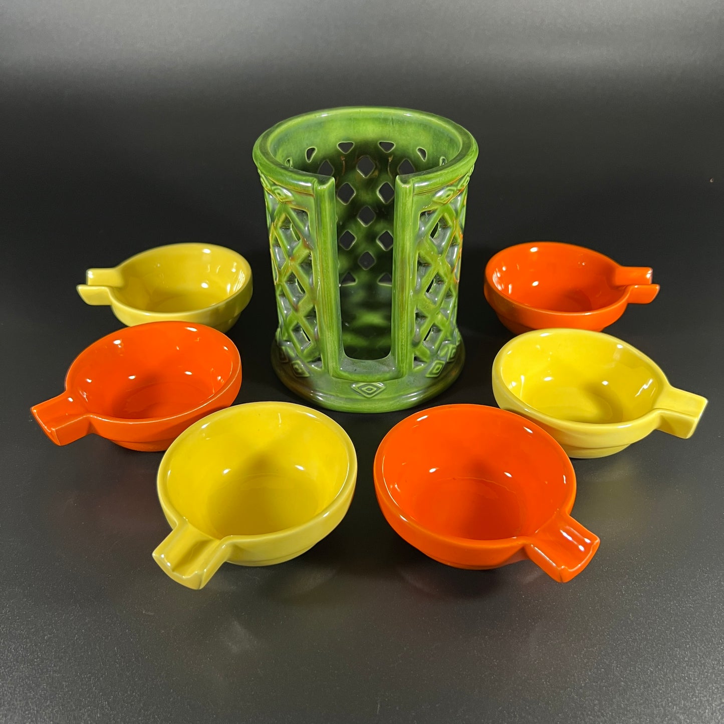Vintage Ashtray Caddy with 6 Ashtrays