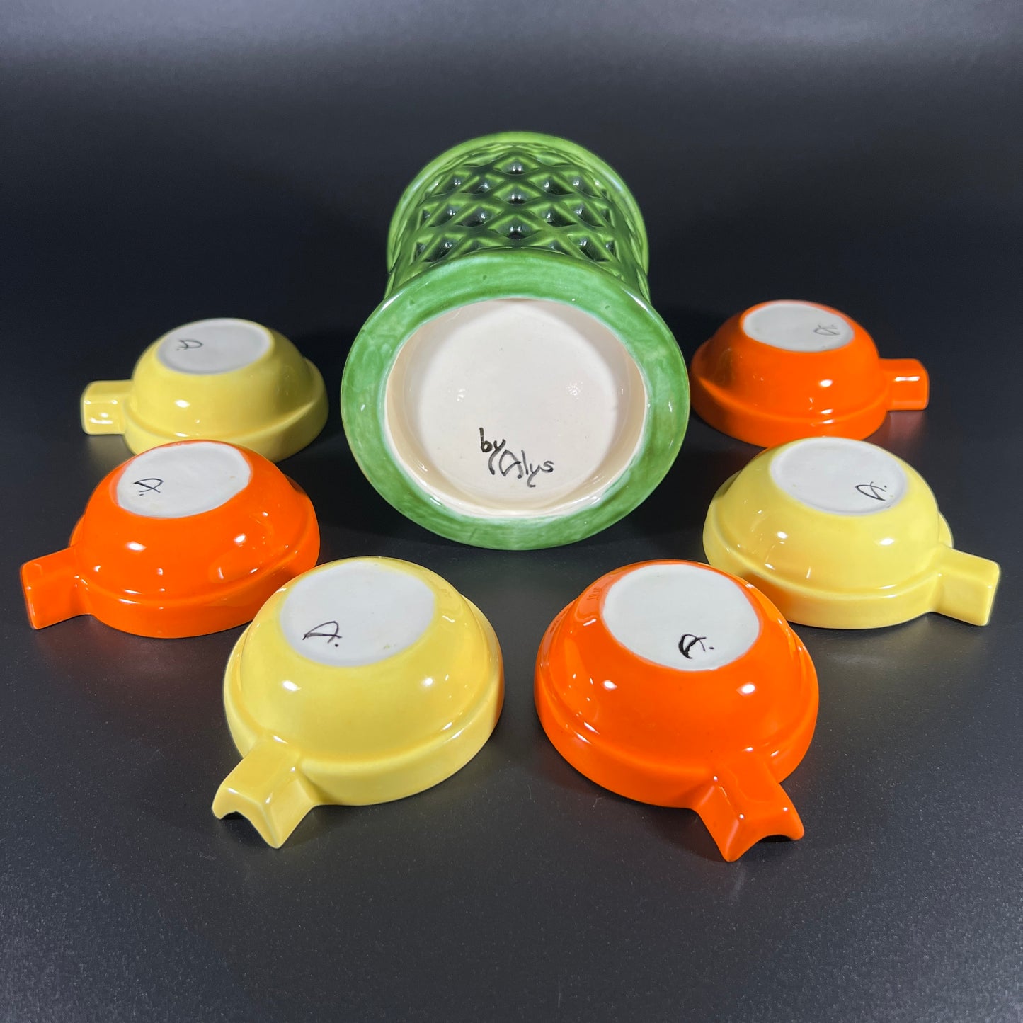 Vintage Ashtray Caddy with 6 Ashtrays