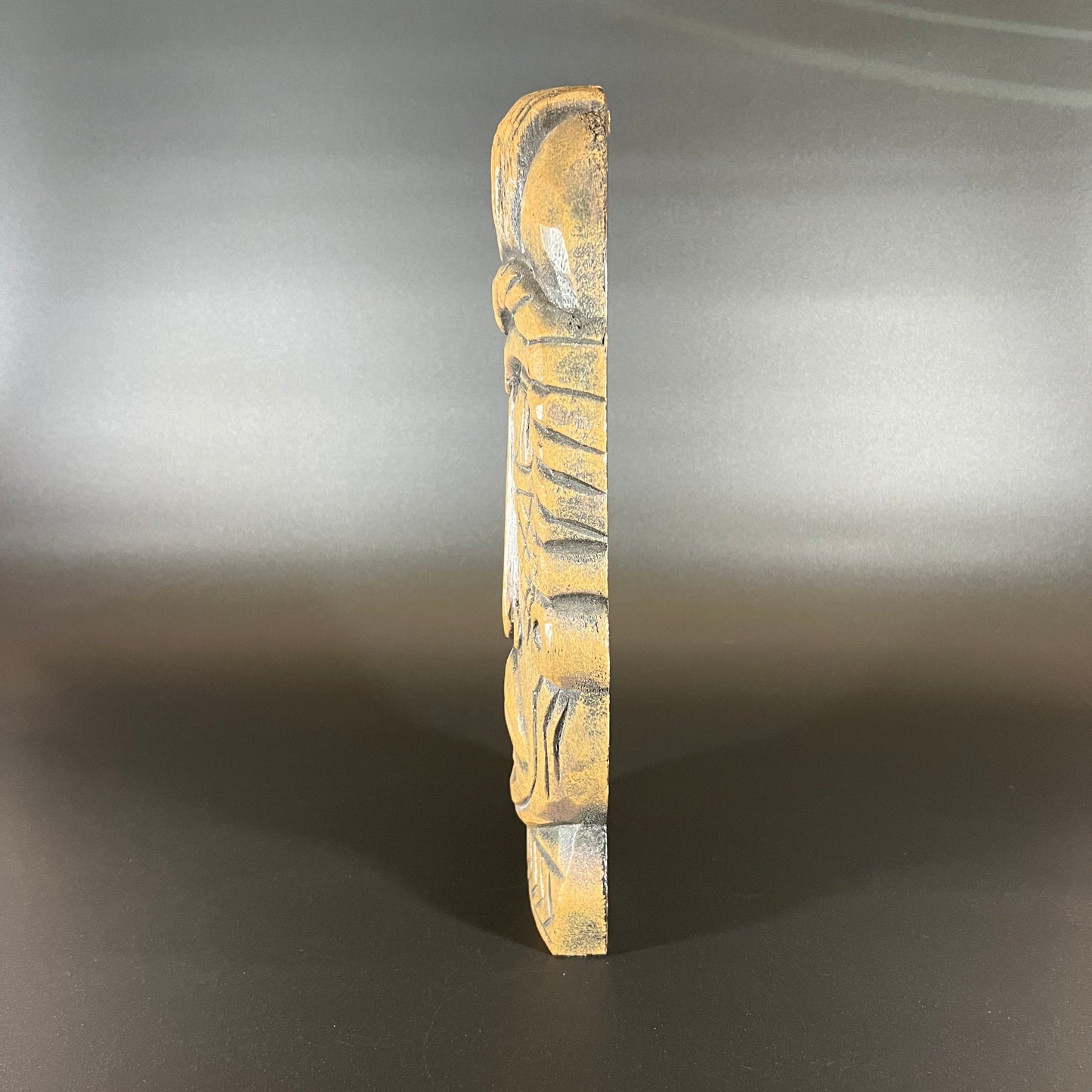 Tiki Plaque B
