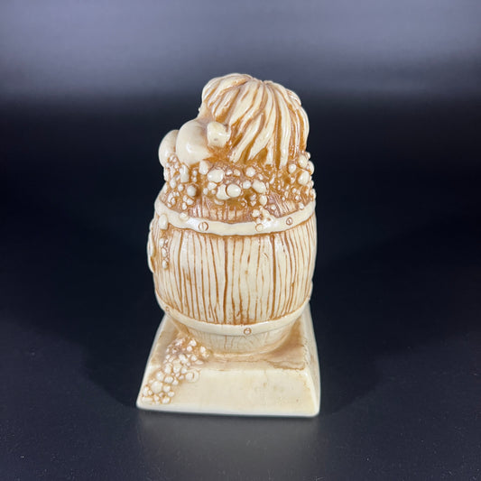 1978 Russ Berrie Co. Novelty Beer Statue