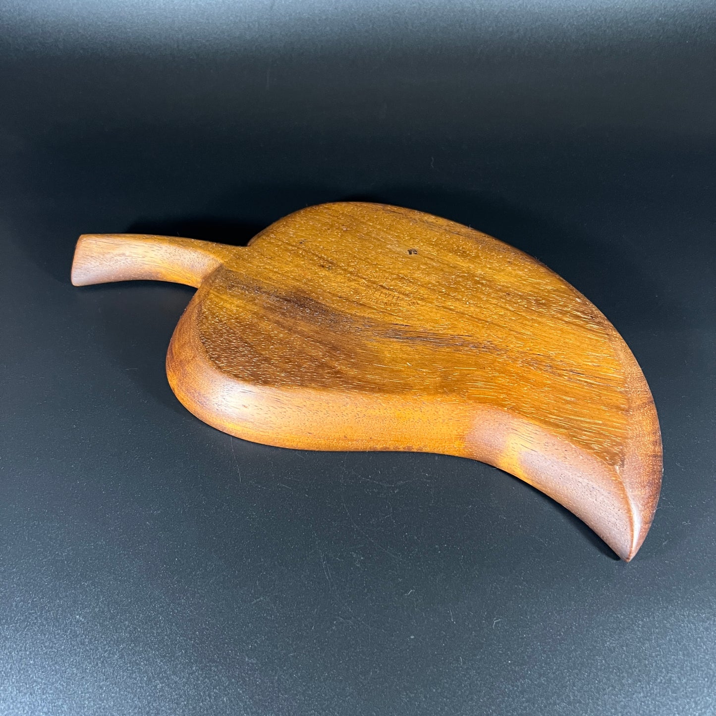 Leaf Shaped Flat Wooden Dish