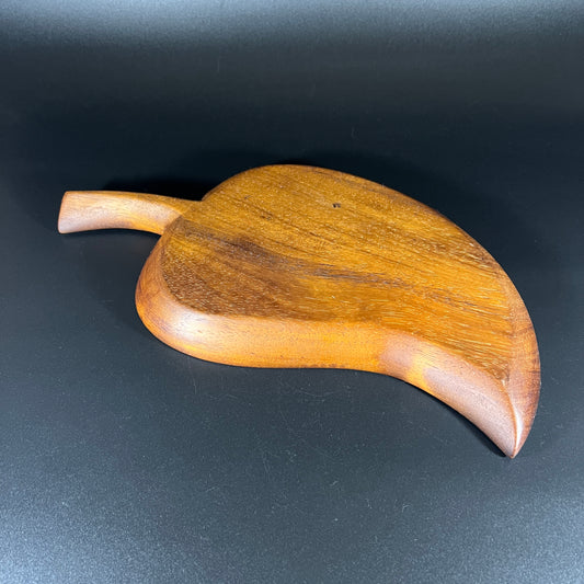 Leaf Shaped Flat Wooden Dish