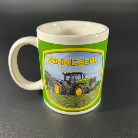 John Deere Mug - Cracked Rim