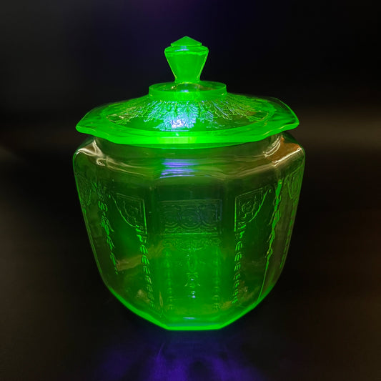 Anchor Hocking Uranium Glass Jar with Lid