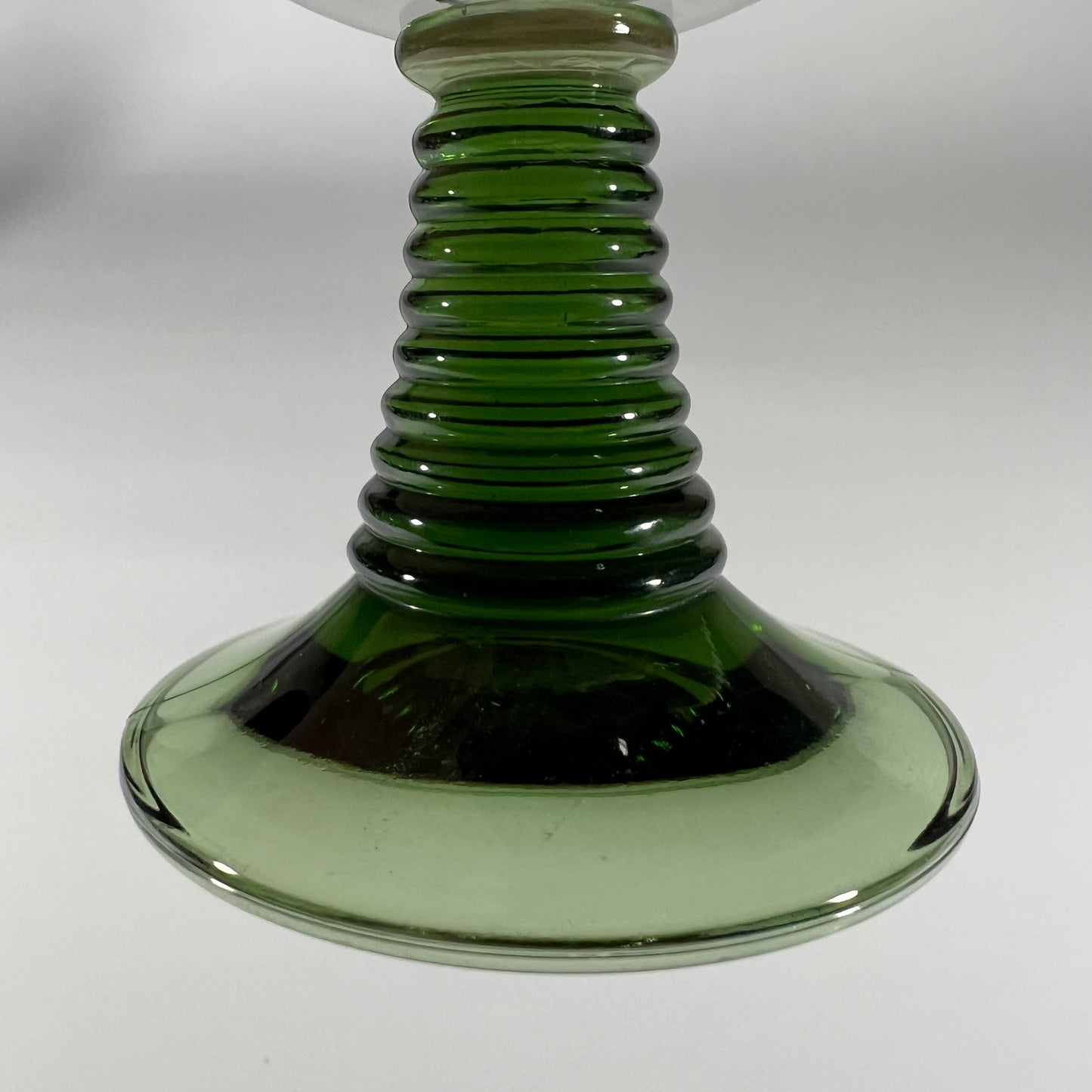 Small Green Stemmed Glasses (set of 6)