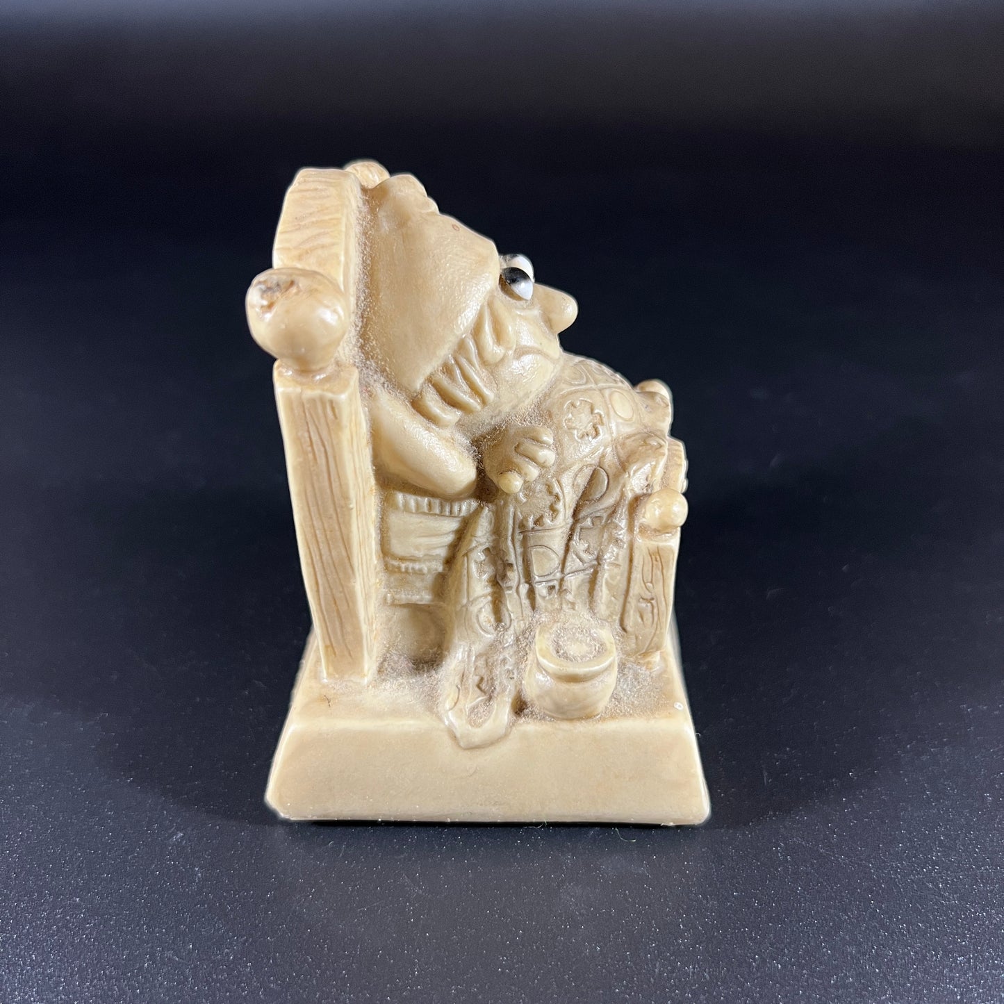 Russ Berrie "Under My Covers" Novelty Trophy