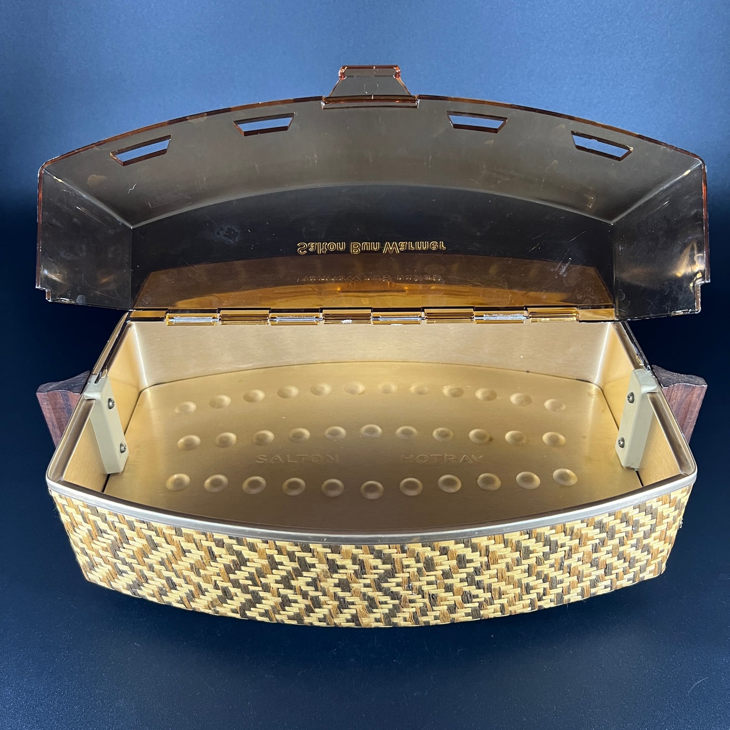 1960s Salton Hotray Bun Warmer