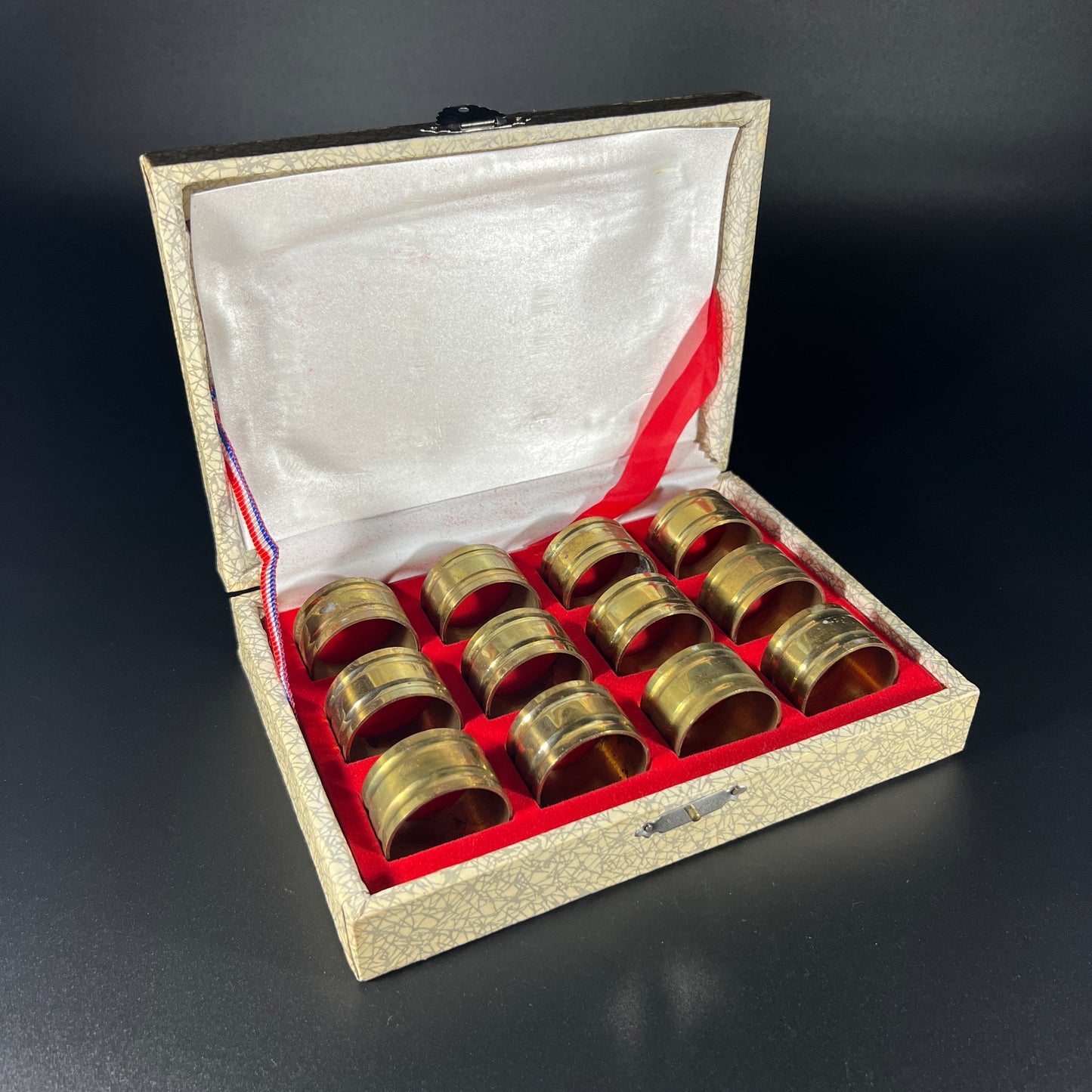 Vintage Brass Napkin Rings Holders In Original Case (set of 12)
