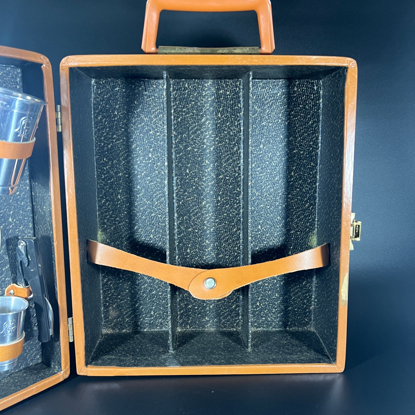 1960s Trav-L-Bar by Ever-Wear with Key
