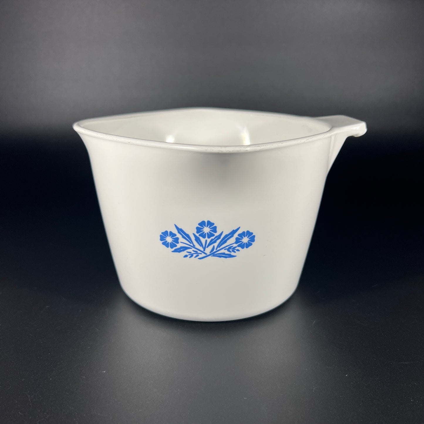 1961 Corning Ware Blue Cornflower 4 cup / 32 oz. Saucemaker