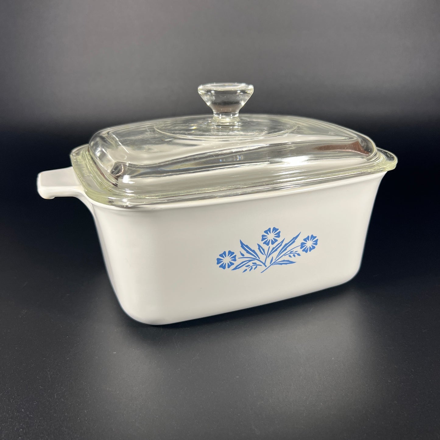 1972 Corning Ware P-4-B / 1.5 quart Baking Dish with Lid