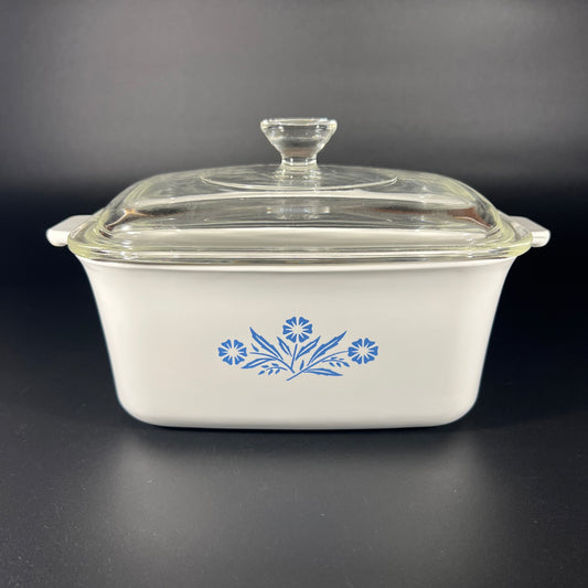 1972 Corning Ware P-4-B / 1.5 quart Baking Dish with Lid