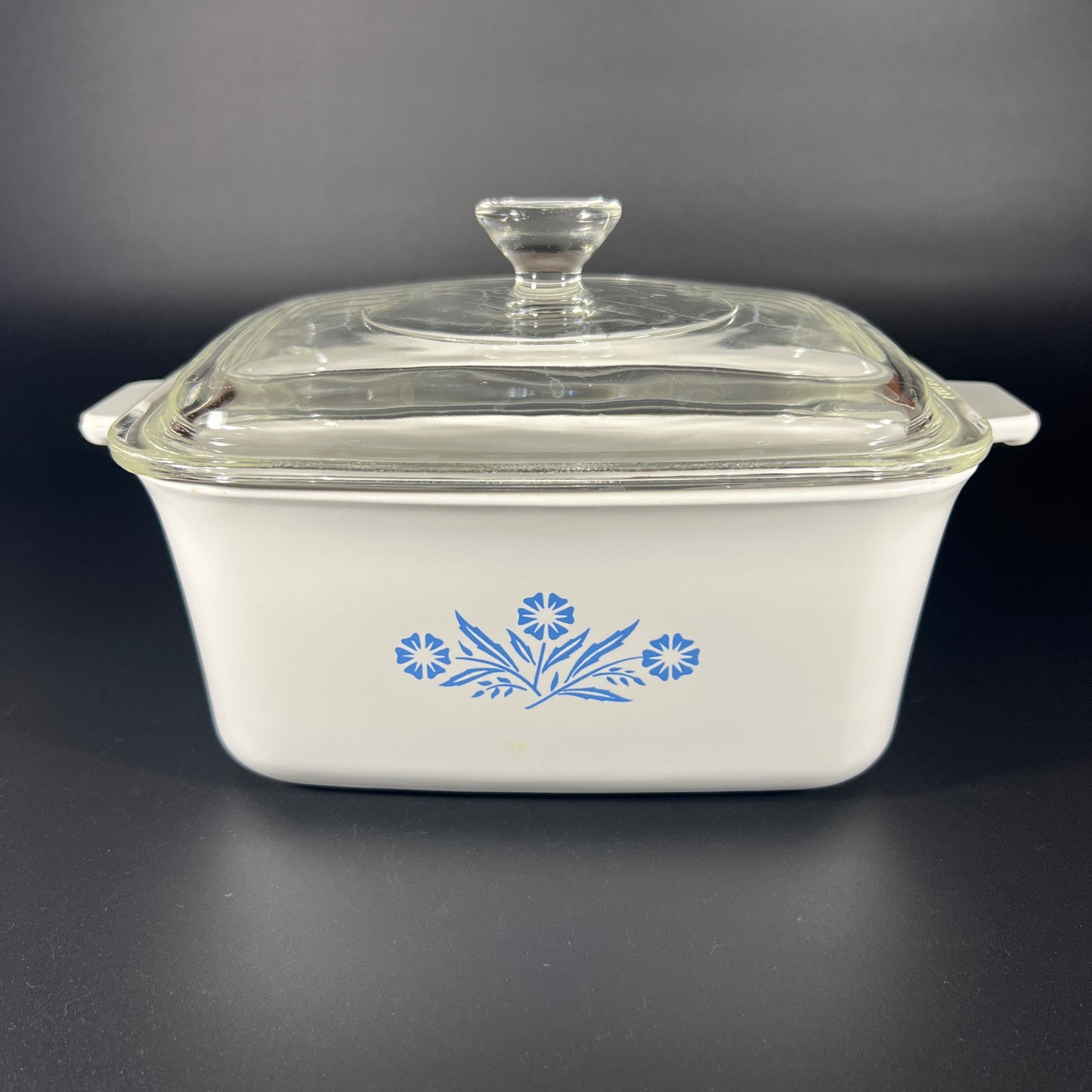 1972 Corning Ware P-4-B / 1.5 quart Baking Dish with Lid