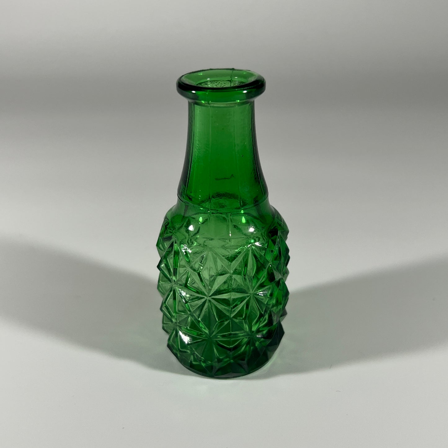Small Emerald Green Diamond Cut Pattern Bottle