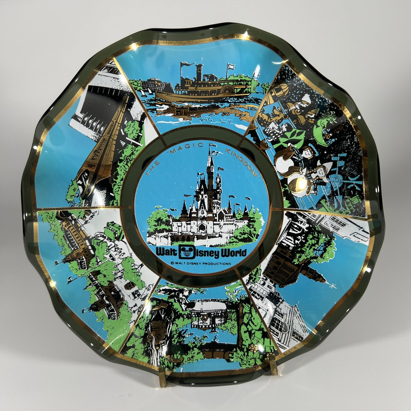 Early 1970s Walt Disney World Souvenir Set