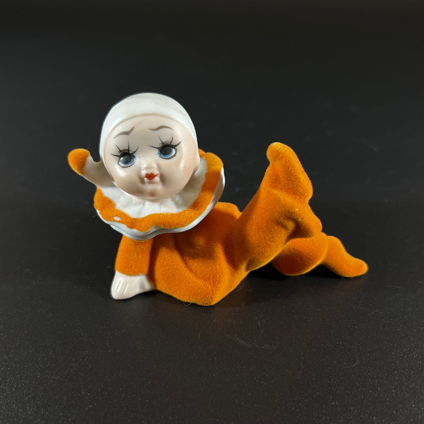 Vintage Jester Clown Figurine Set – Hand-Painted Ceramic Faces – Set of 3