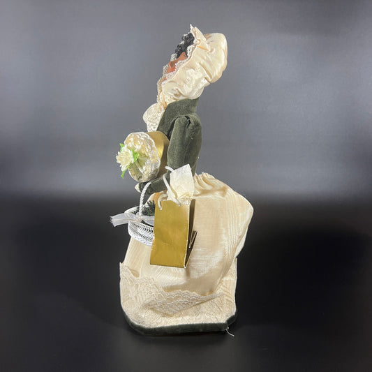 Byers Choice African American Woman with Hat box and Shopping bag