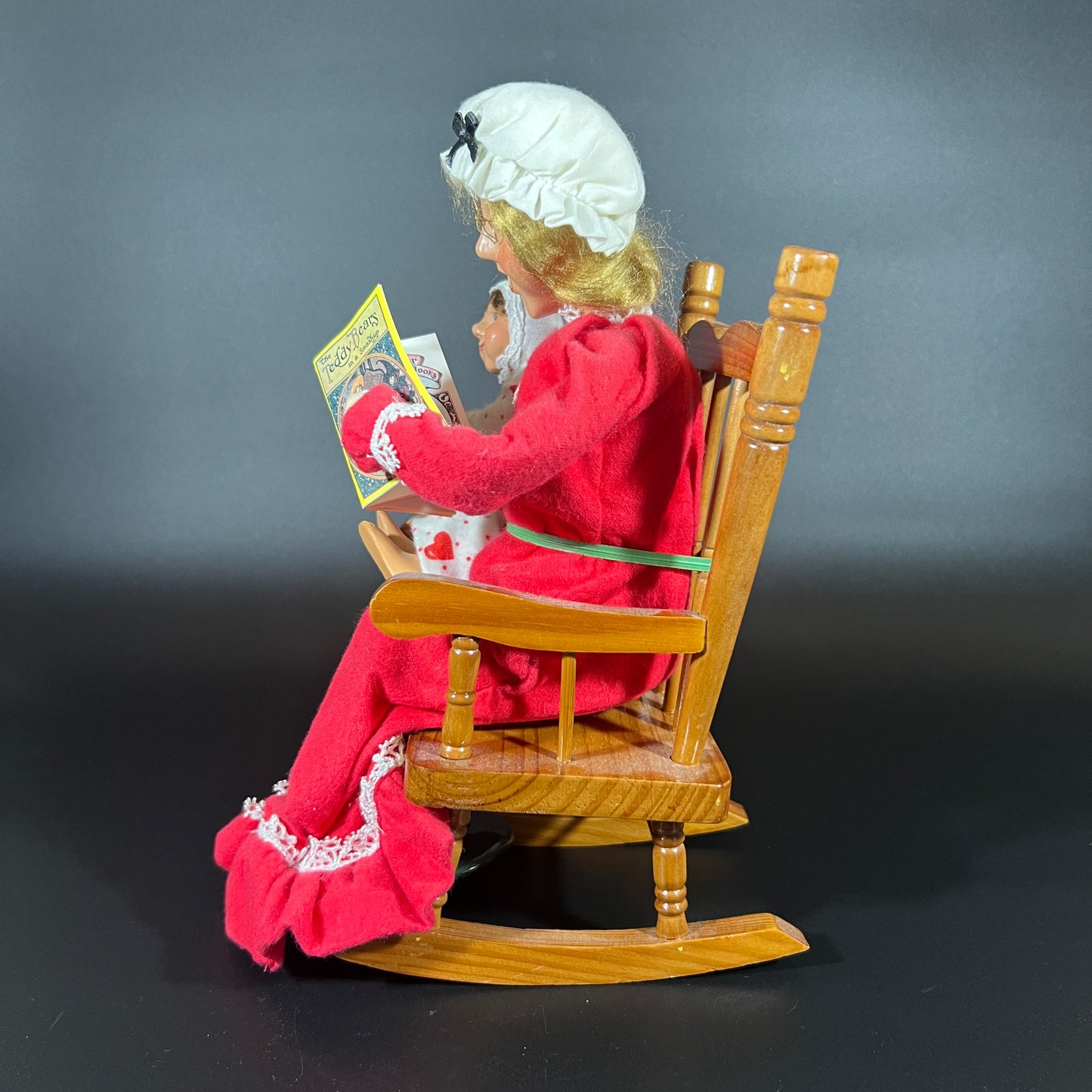 Byers Choice Doll - Mrs Clause Reading to a Child with Rocking Chair and Book