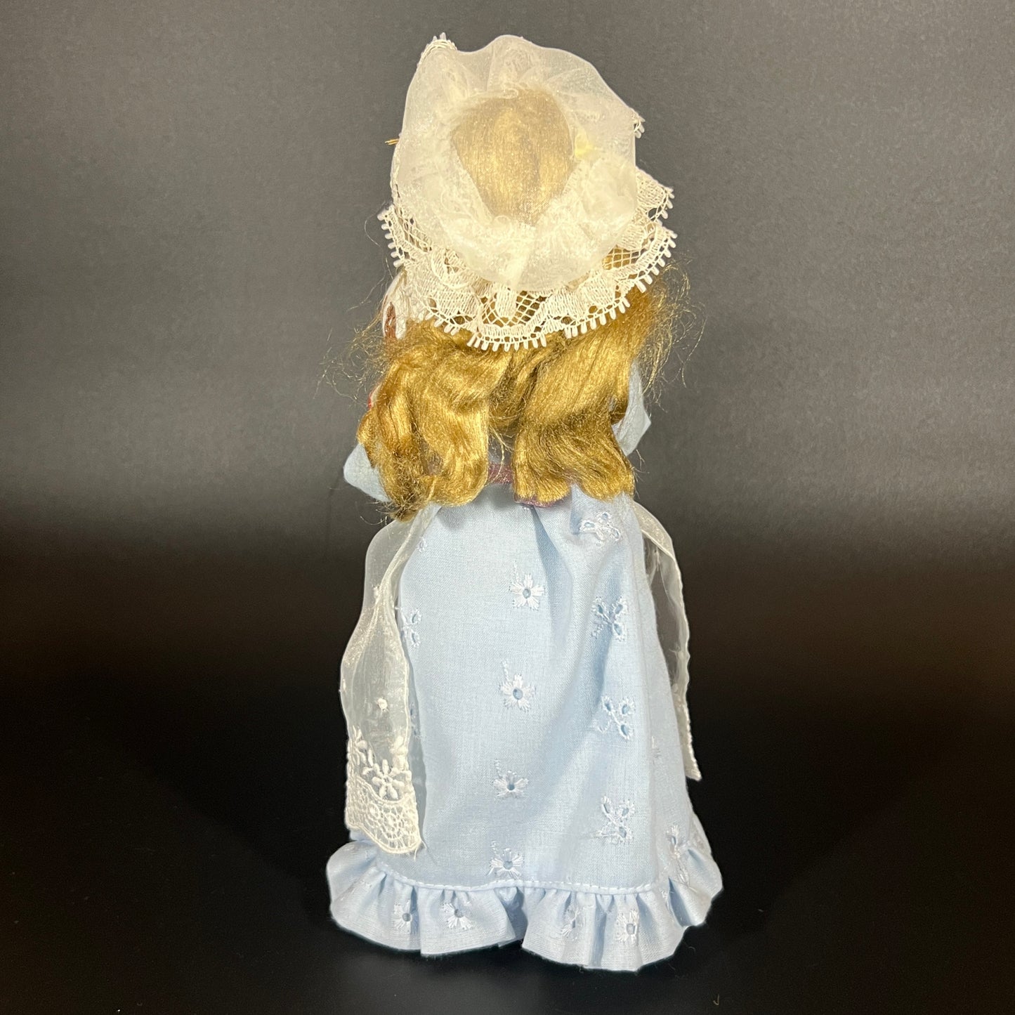 Byers Choice Doll - Girl Caroler Holding Plum Pudding