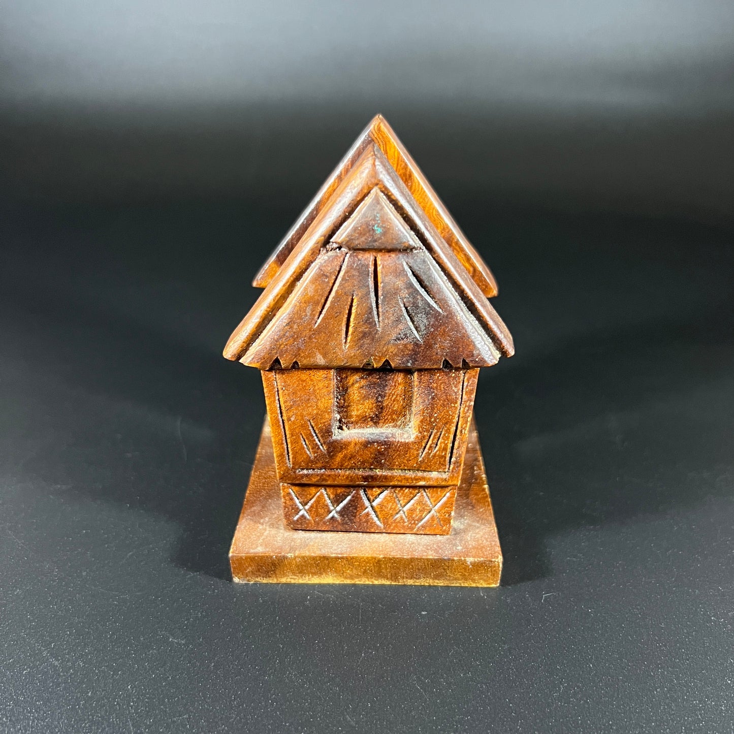 Polynesian Hut Napkin Holder
