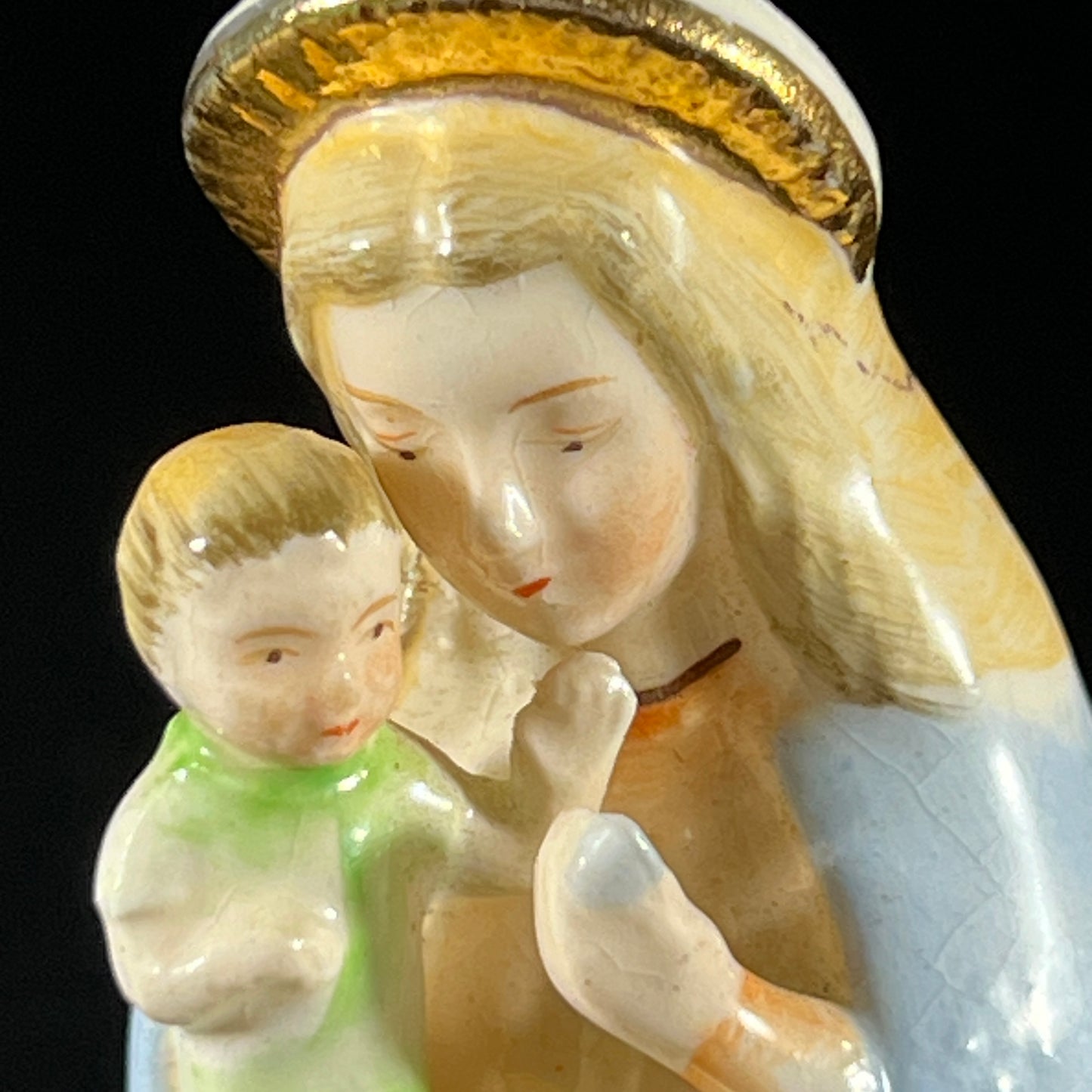 Madonna with Child by Sanmyro