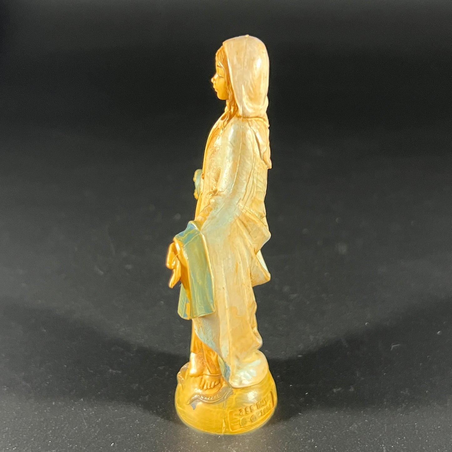 Fontanini Collection Madonna with Card