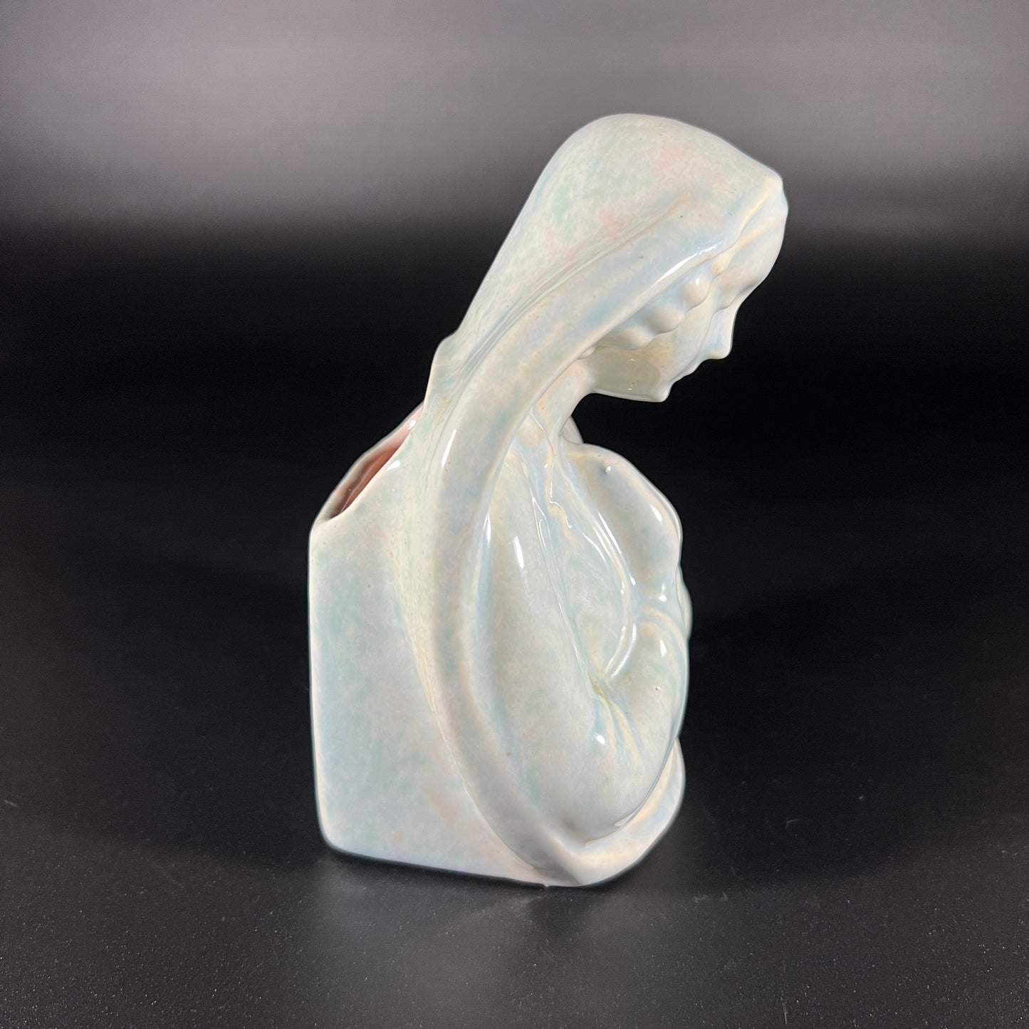 Gonder Madonna Planter