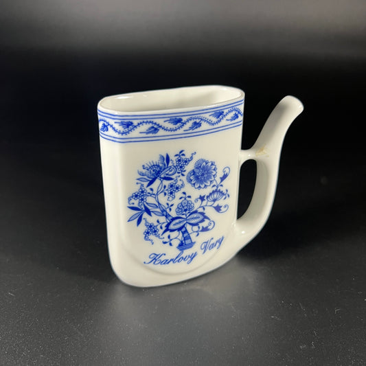 Czech Karlovy Sipping Cup