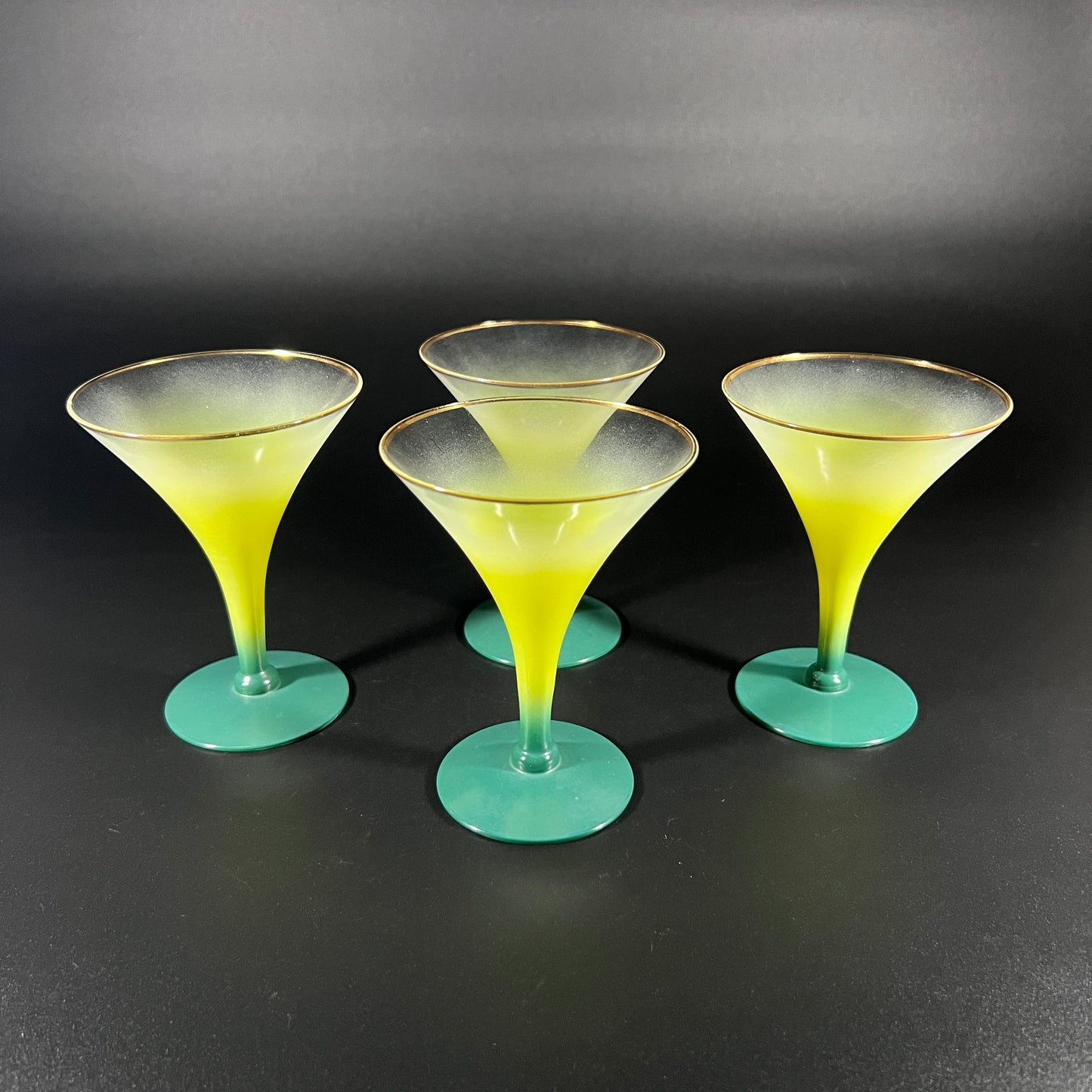 Blendo Green Stemmed Glass Set