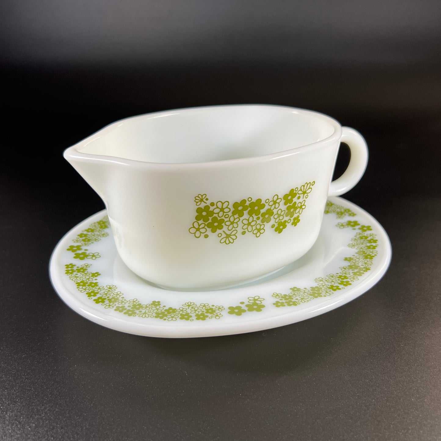 Pyrex Spring Blossom Green 'Crazy Daisy' Gravy Boat
