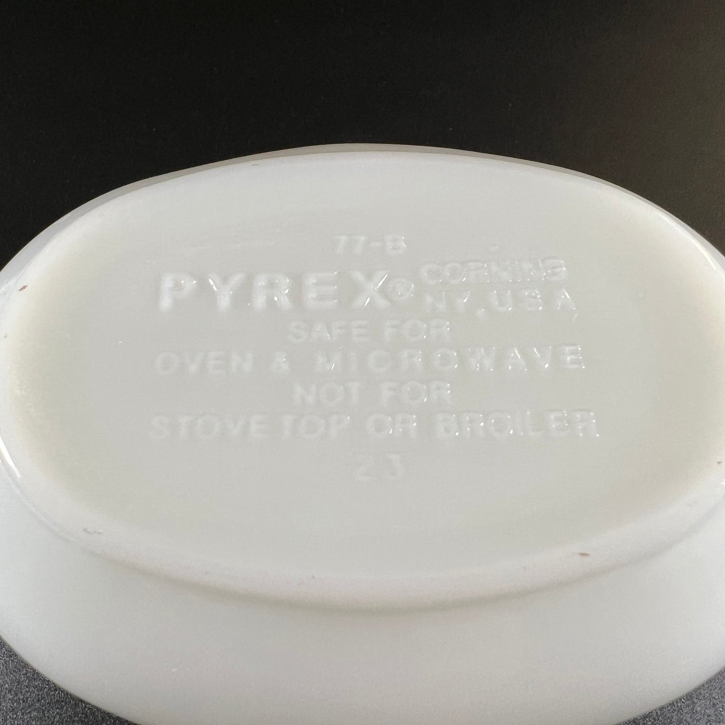 Pyrex Spring Blossom Green 'Crazy Daisy' Gravy Boat