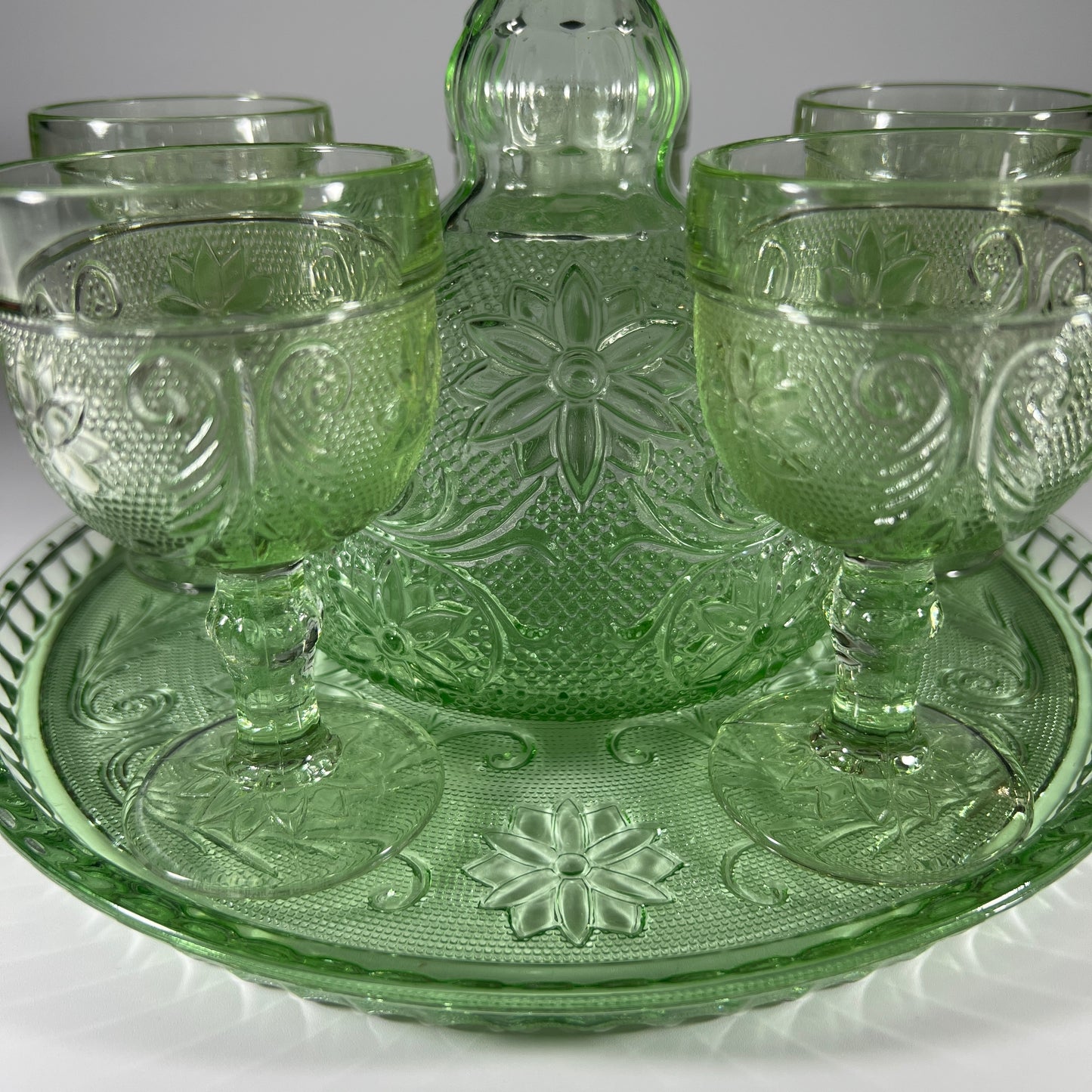 Indiana Tiara Green Chantilly Decanter Set